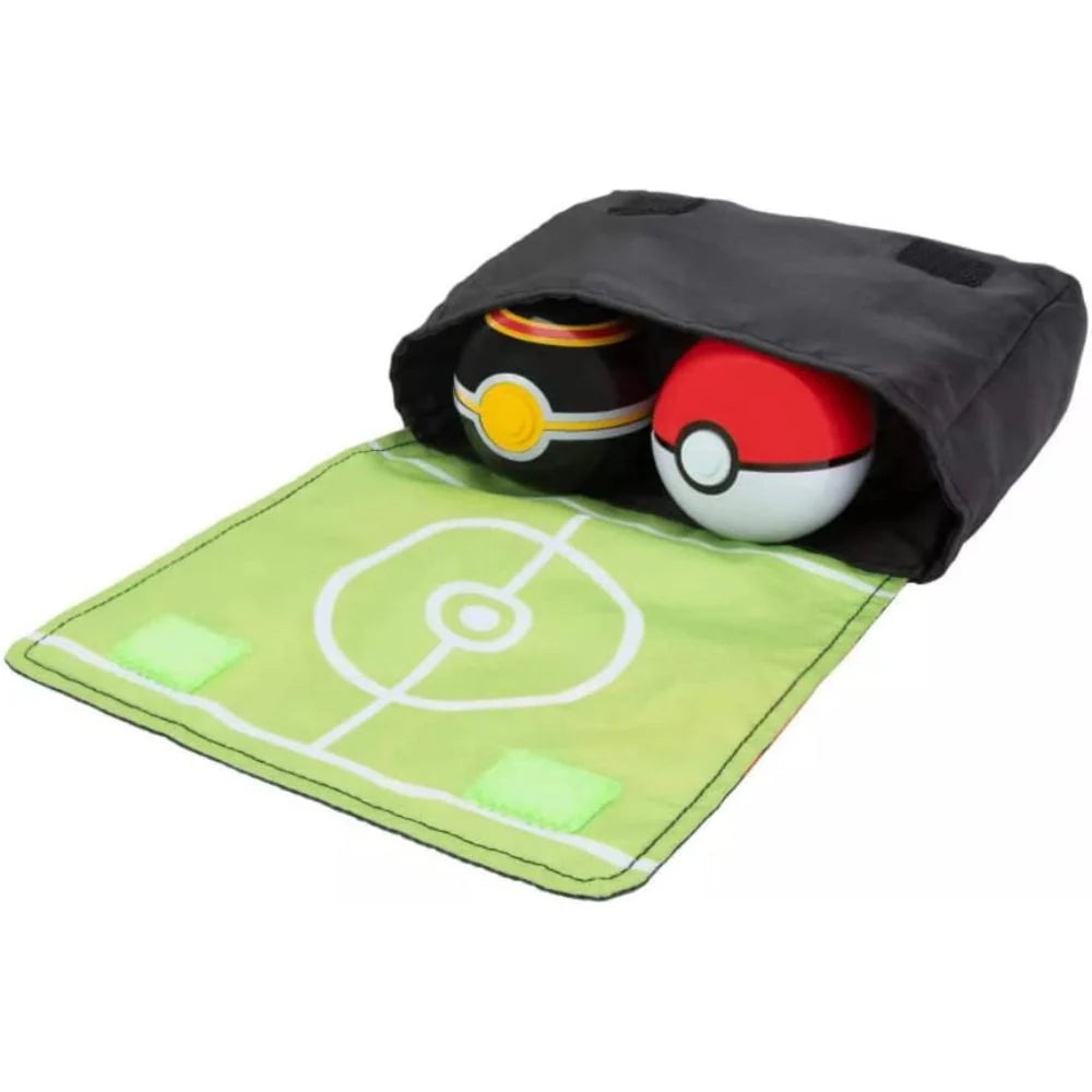 Pokémon Clip N Go Bandolier Set (Poke, Luxury Ball and Pikachu, Belt, Bag)