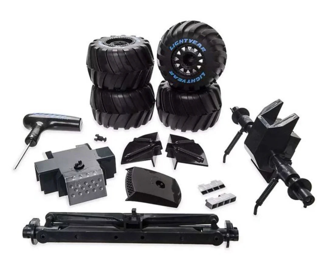 Disney Pixar Cars Build to Race Jackson Storm Exclusive R/C Vehicle