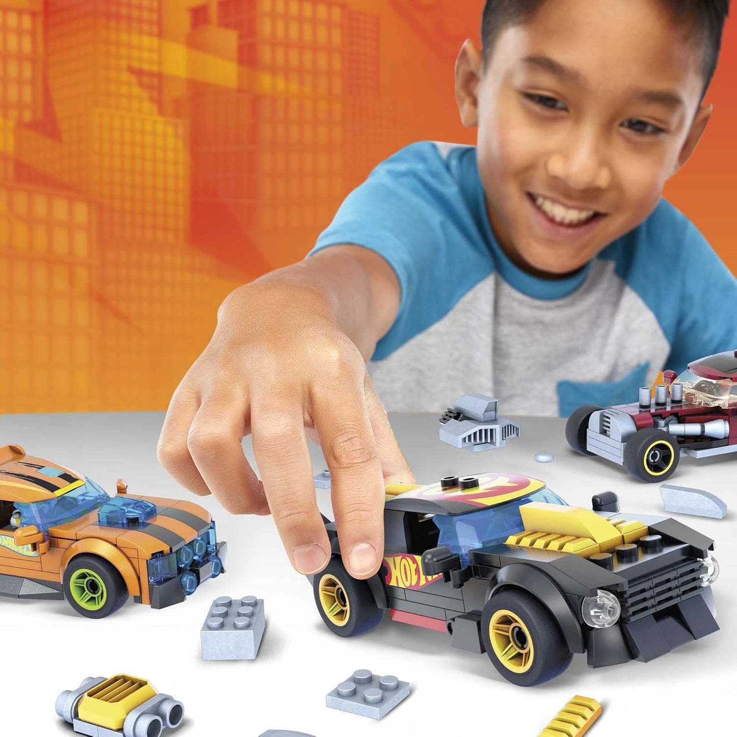 MEGA Brands - Hot Wheels Ultimate Race Car Customizer Building Set 485 PCS