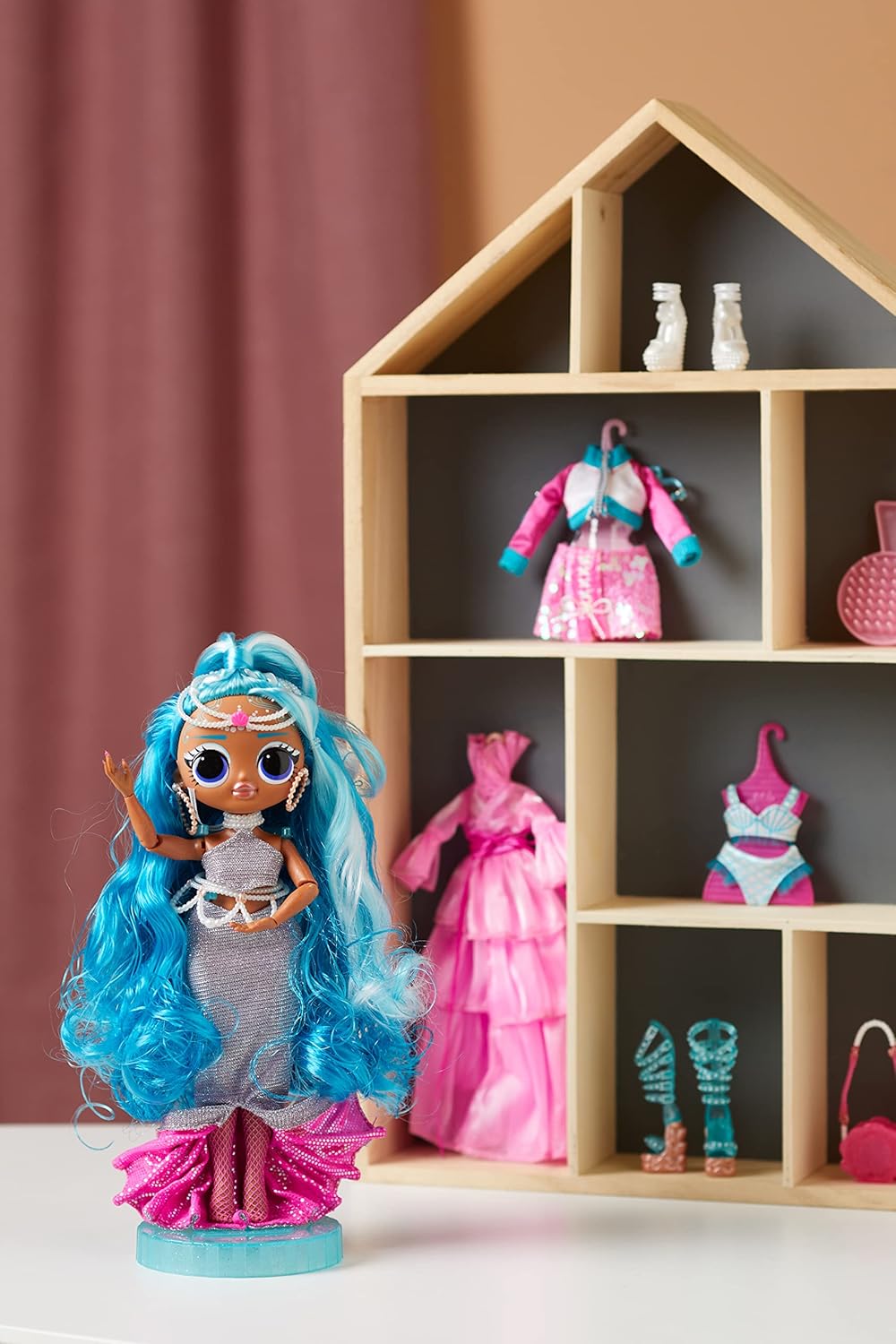 L.O.L. Surprise! OMG Outrageous Millennial Girls Queens Fashion Doll - Splash Beauty