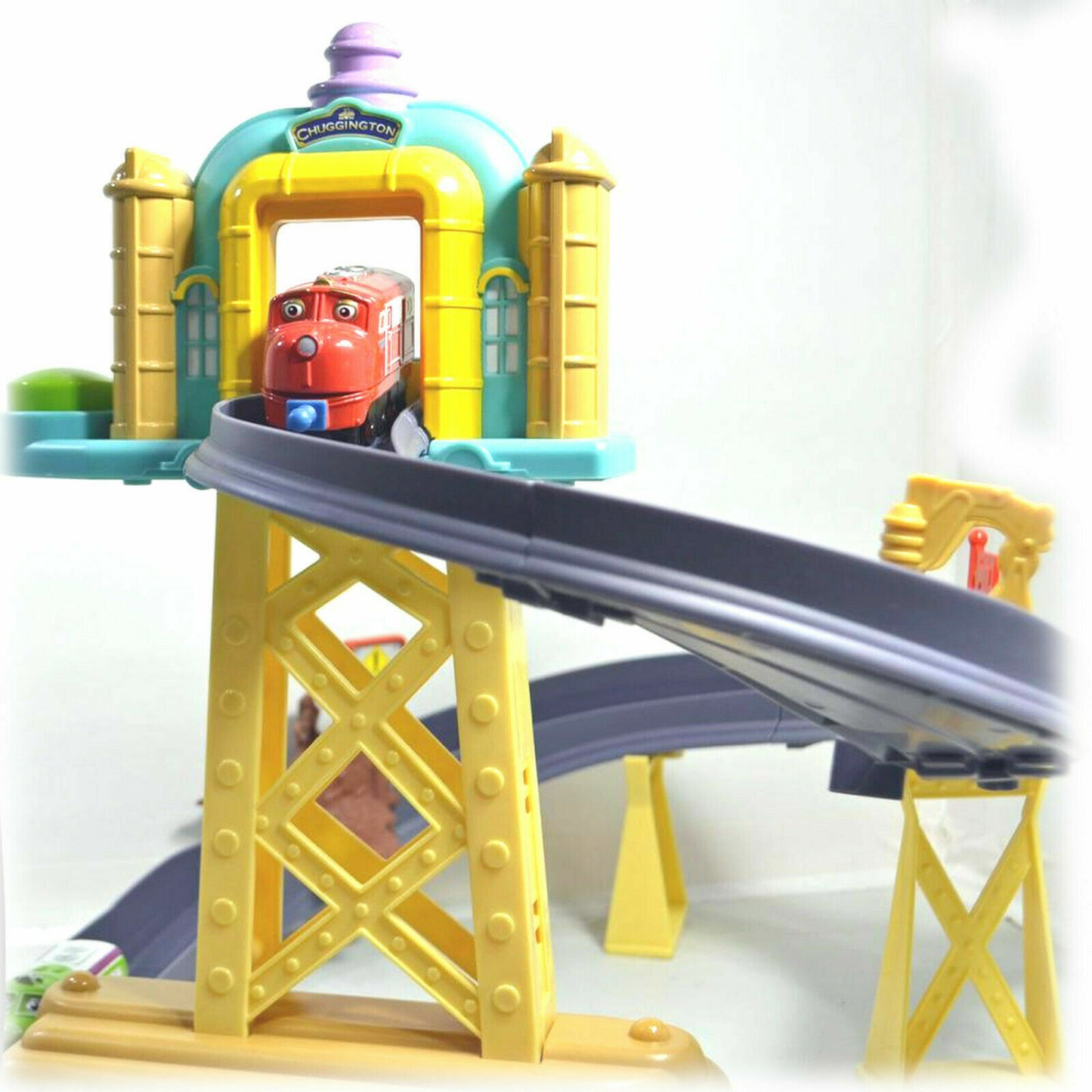 Chuggington Die-Cast Training Yard With Loop Action Playset